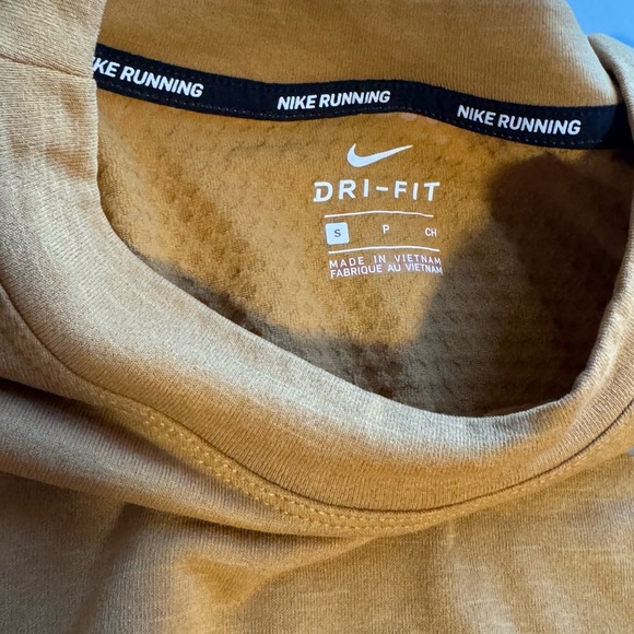 Nike Women's Dri Fit Therma Sphere Running top small - Picture 5 of 11